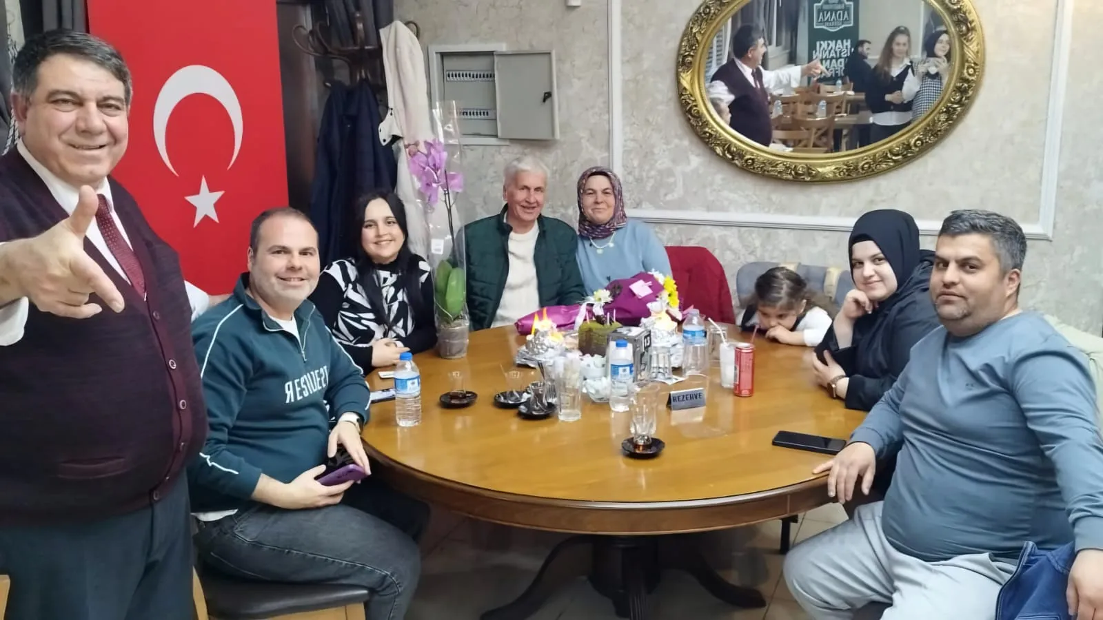 Hakkı Usta’nın Adana Sofrası’nda özel anlar; ‘Keskin çiftine 40. yıl sürprizi’