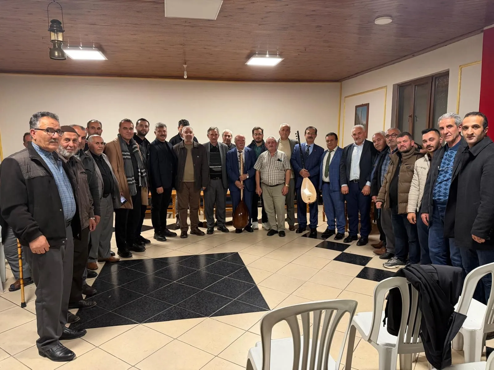 Sakarya Erzurumlular Derneği’nde Aşıklar Gecesi büyük ilgi gördü