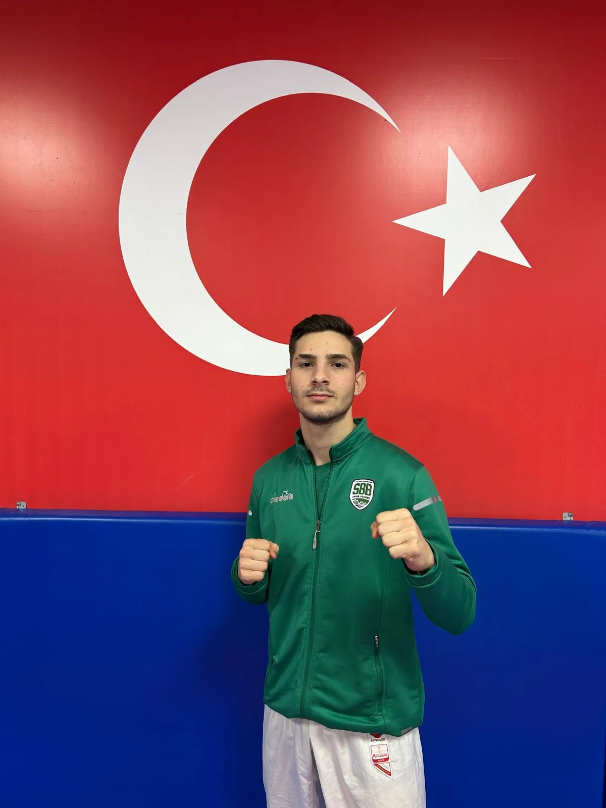 Büyükşehir’in karatecileri Gürcistan’da milli formayı terletecek