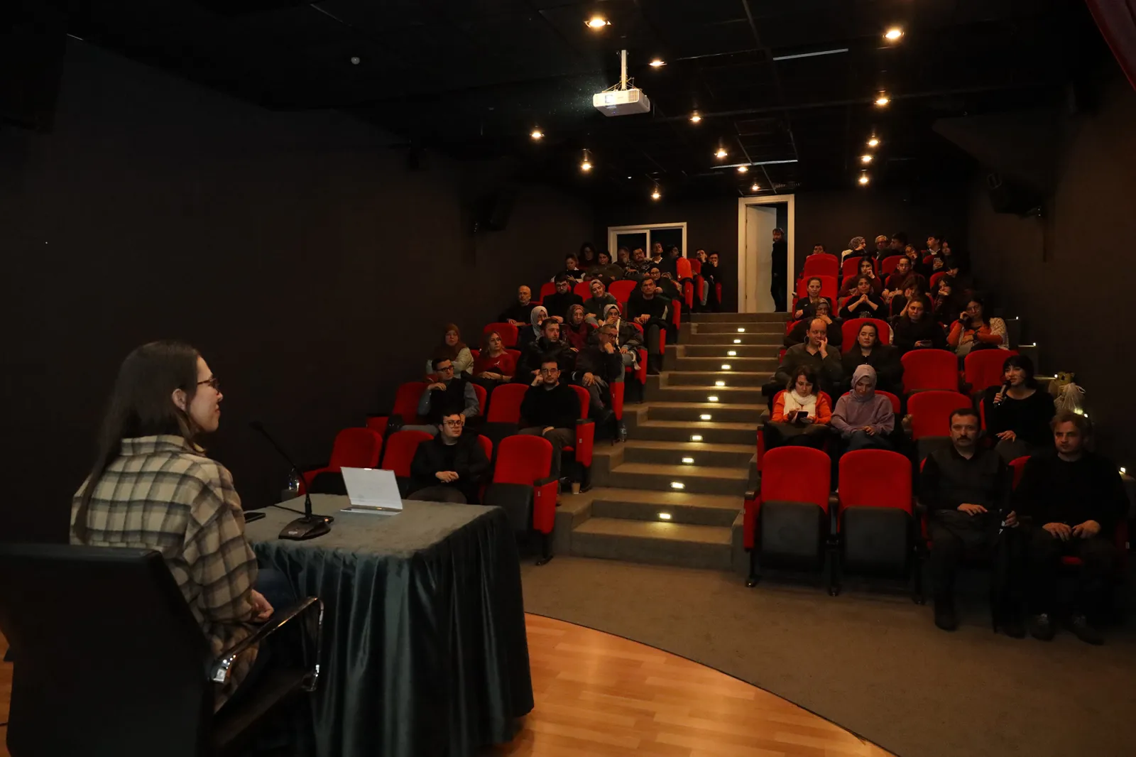“Bildiğin Gibi Değil” OSM’de izlendi: Hafızave kardeşlik üzerine bir film