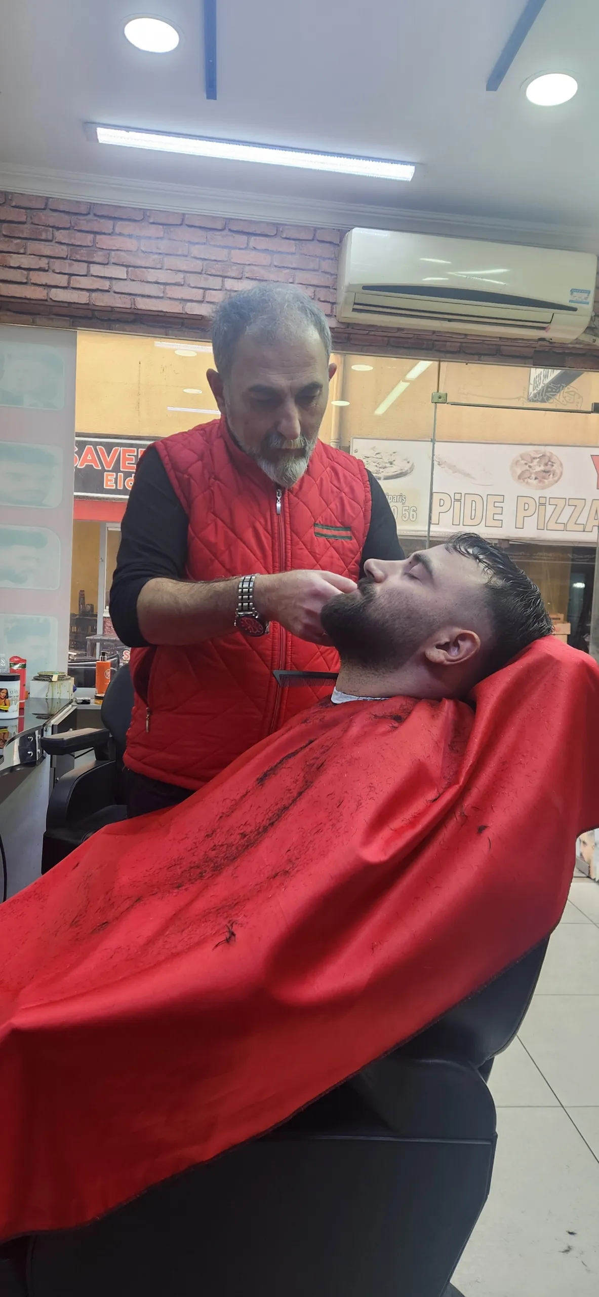 Değer Katanlar | Şenol Uslu (Loft Erkek Kuaförü)