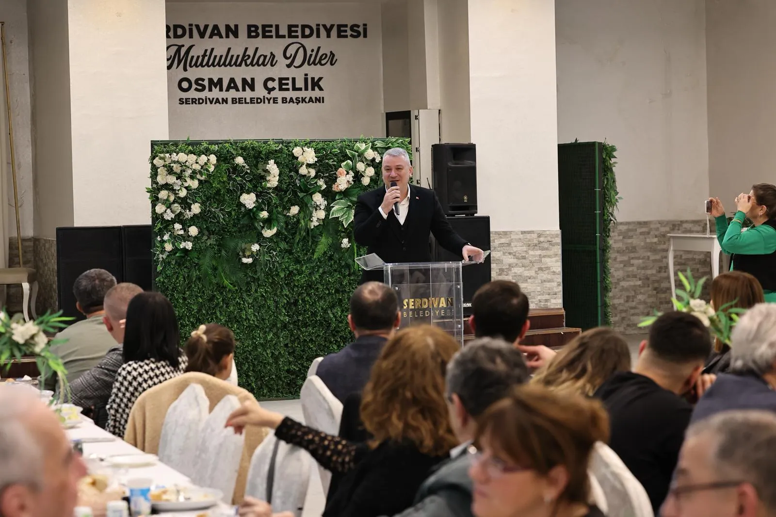 Serdivan Belediyesi Türk Müziği Korosu’ndan Konser Sonrası Anlamlı Buluşma