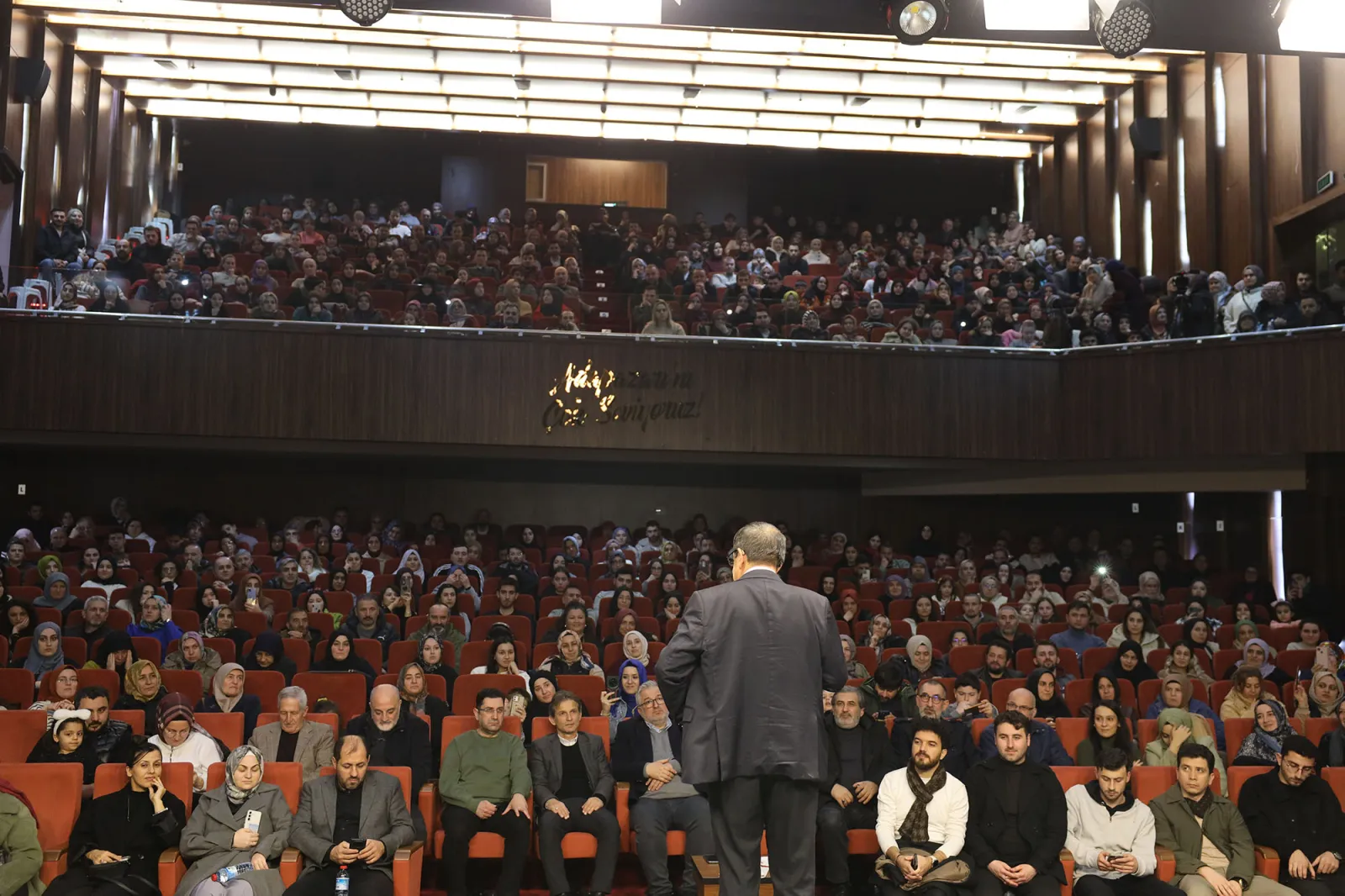 Hayati İnanç Sakarya’da: “Geçmişin enderin hatıraları Ramazan’a aittir”