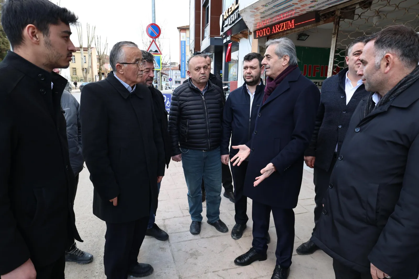 Başkan Yusuf Alemdar bu kez Kaynarca ve Ferizli’deydi “İki ilçemizin sosyal dokusuna dokunacak yatırımları tamamlıyoruz”