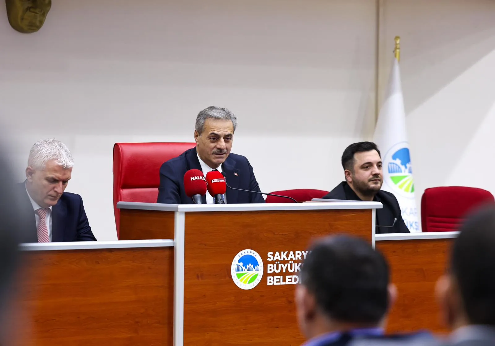 Başkan Alemdar, hizmetleri sıraladı, uyum vurgusunu yineledi:“Birileri çelik çomak oynarken, biz hizmetüretiyoruz”
