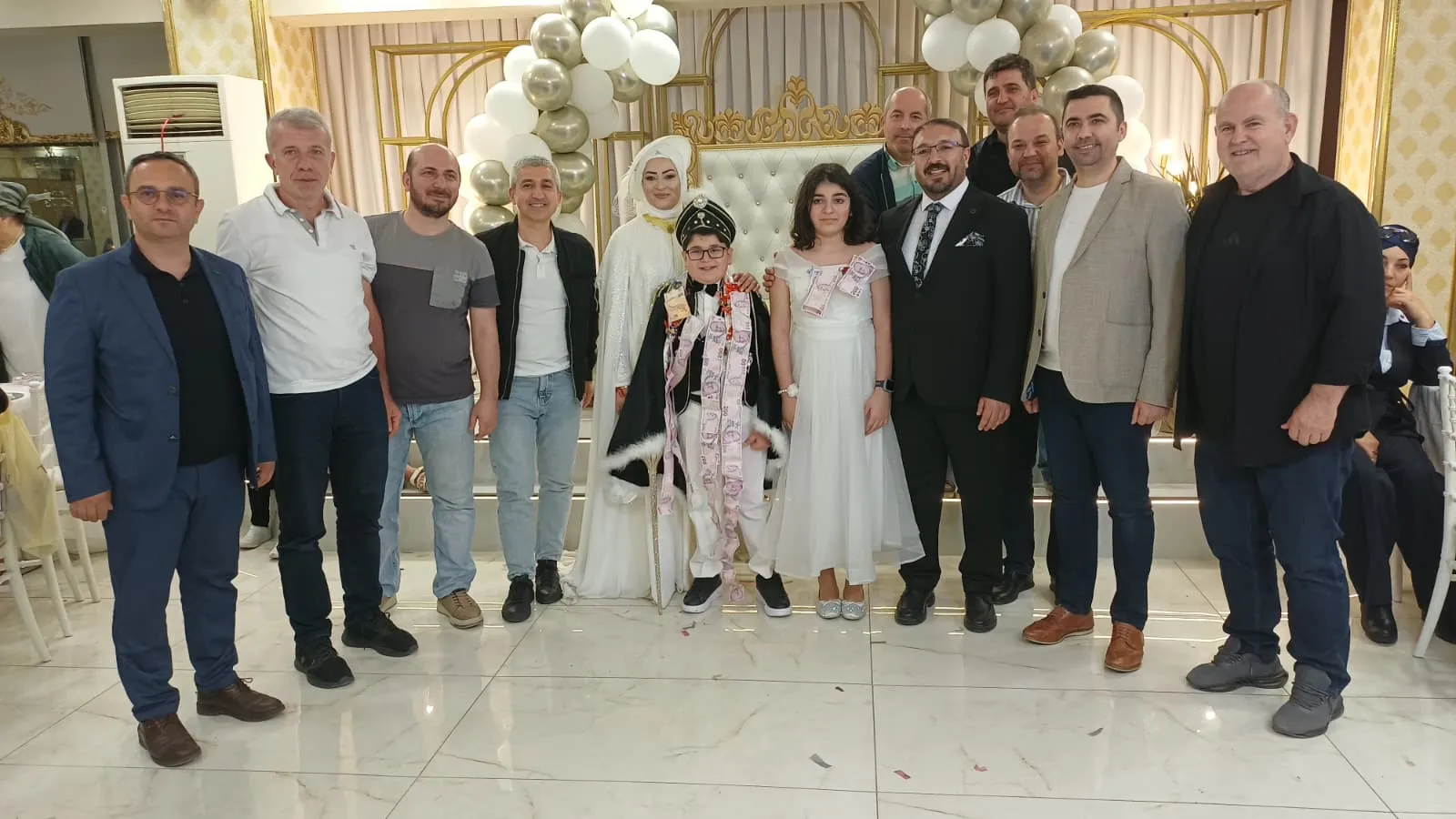 Ahmet Deniz erkekliğe ilk adımını attı