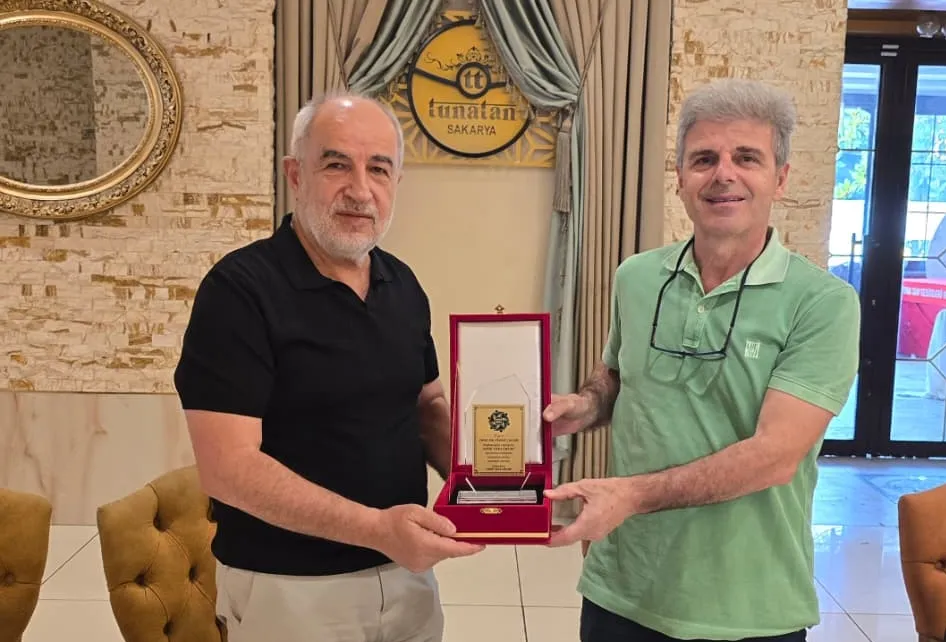 Ahde Vefa’da Bayrak değişimi başkanlık görevine Bedrettin Yaylalı seçildi
