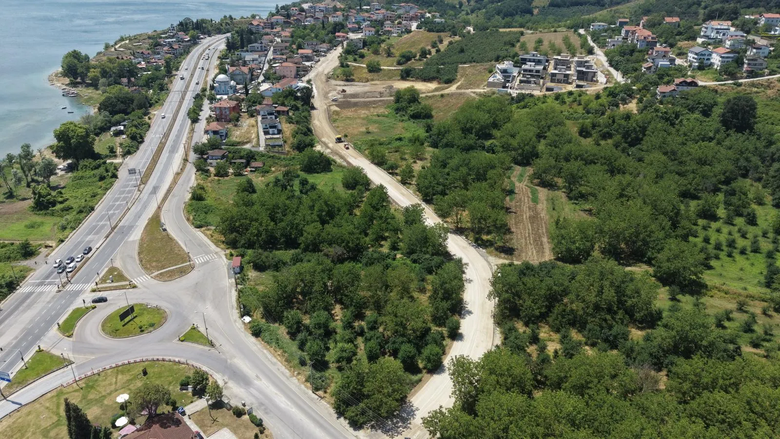 Esentepe’de Bağlantı Yolu Çalışmaları Başladı