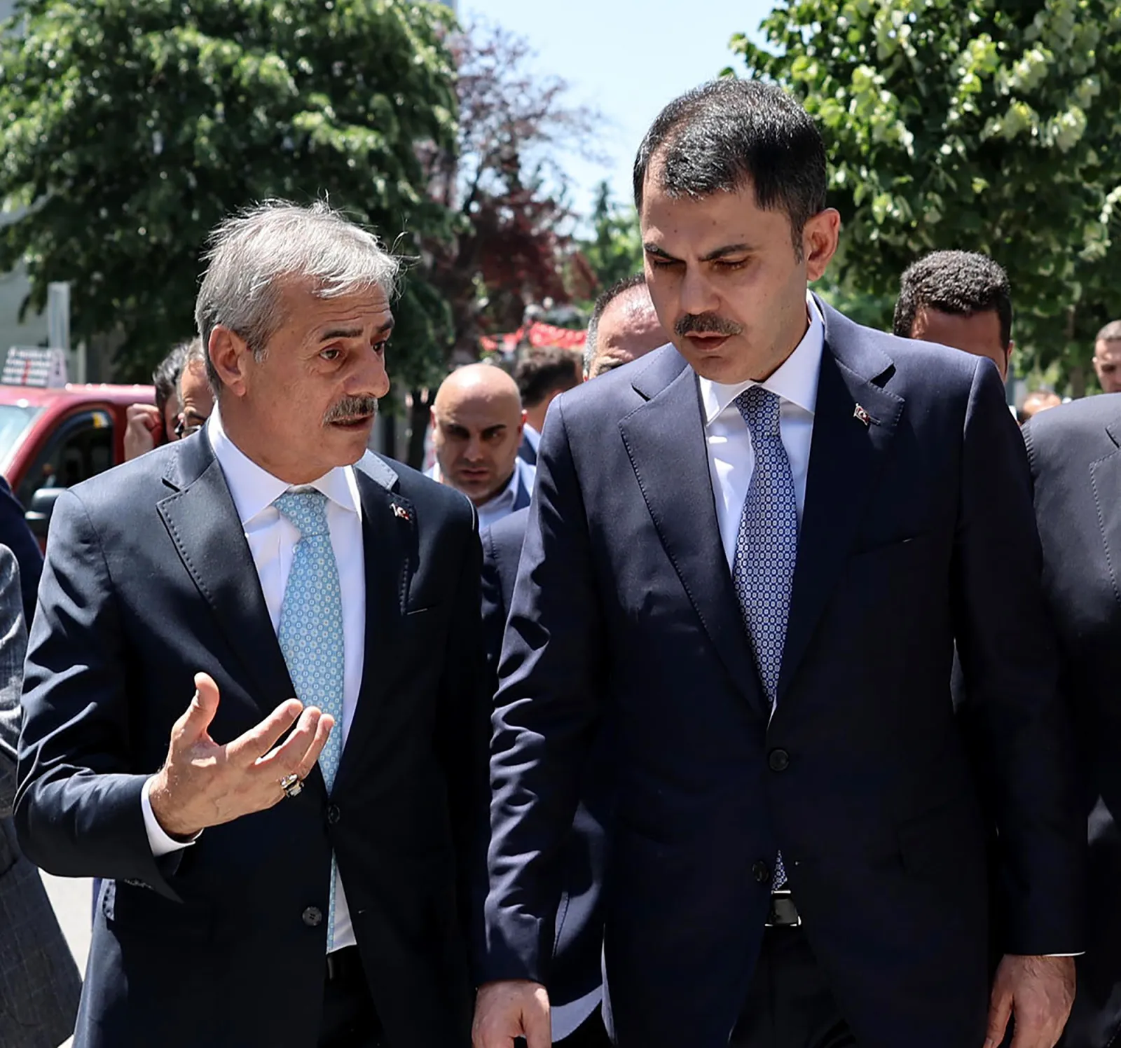 Başkan Alemdar kentsel dönüşümde tarihi sürecin başladığını açıkladı: Riskli yapıların boşaltılması için tebligatlar asılıyor