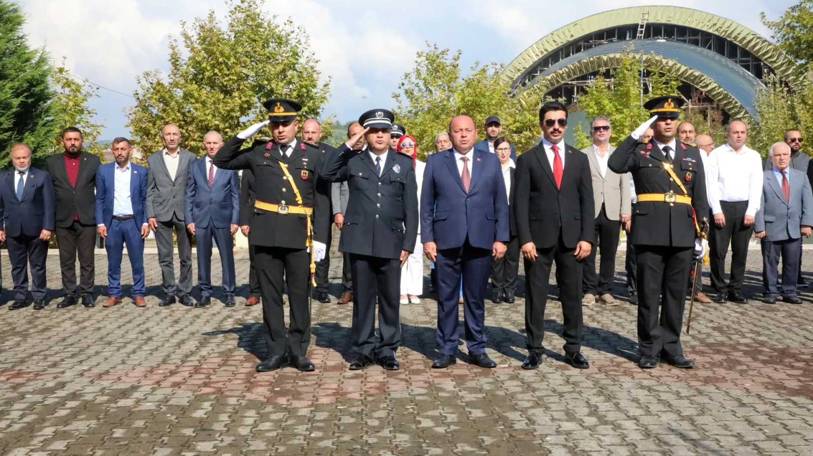Ferizli’de Zafer Bayramı Coşkusu Büyük Akgöl’ün Sularında