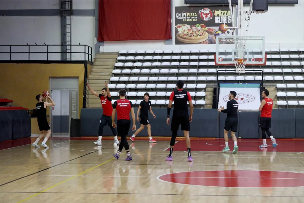Sakarya Voleybol, Evinde VakıfBank’ı Ağırlayacak!