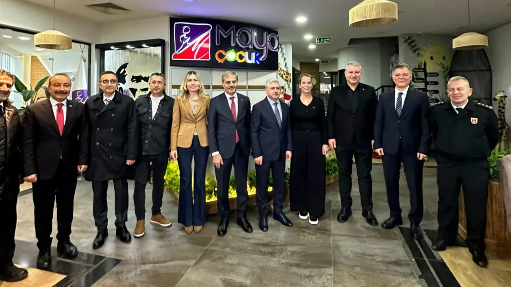 Sakarya protokolü Maya Çocuk Sakarya’yı ziyaret etti
