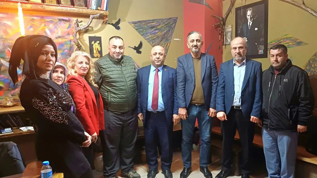 “Yunus EKŞİ: ‘Masayı değiştireceğiz, Adaleti ve Refahı sağlayacağız!'”