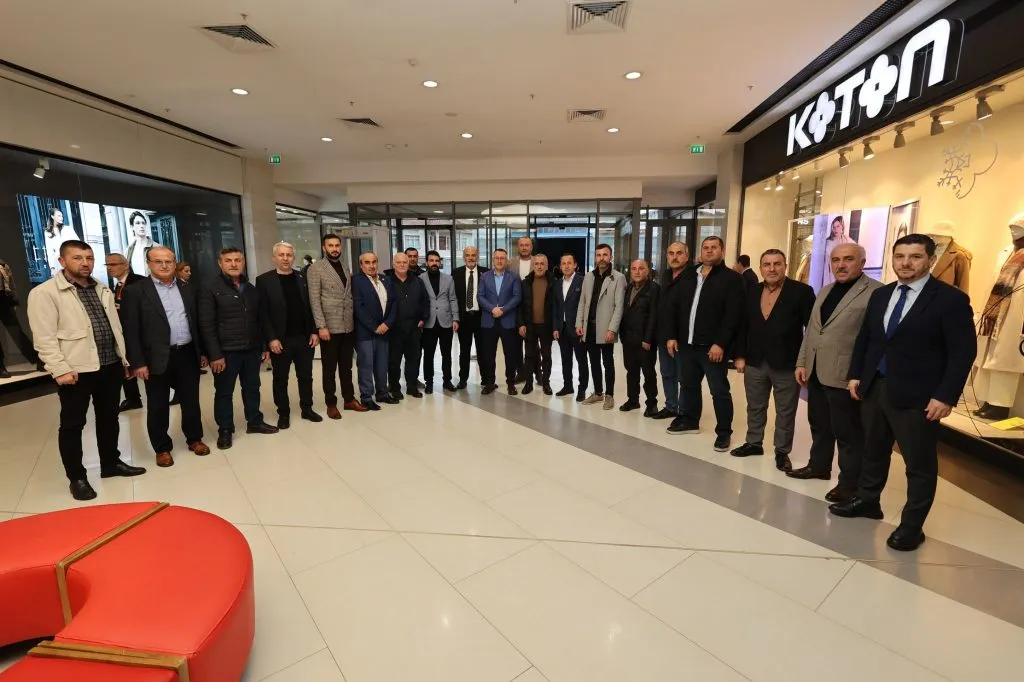 Karadere Ortaokulu’ndan ‘Çocuk Gözüyle Sonbahar’ sergisi büyük ilgi gördü