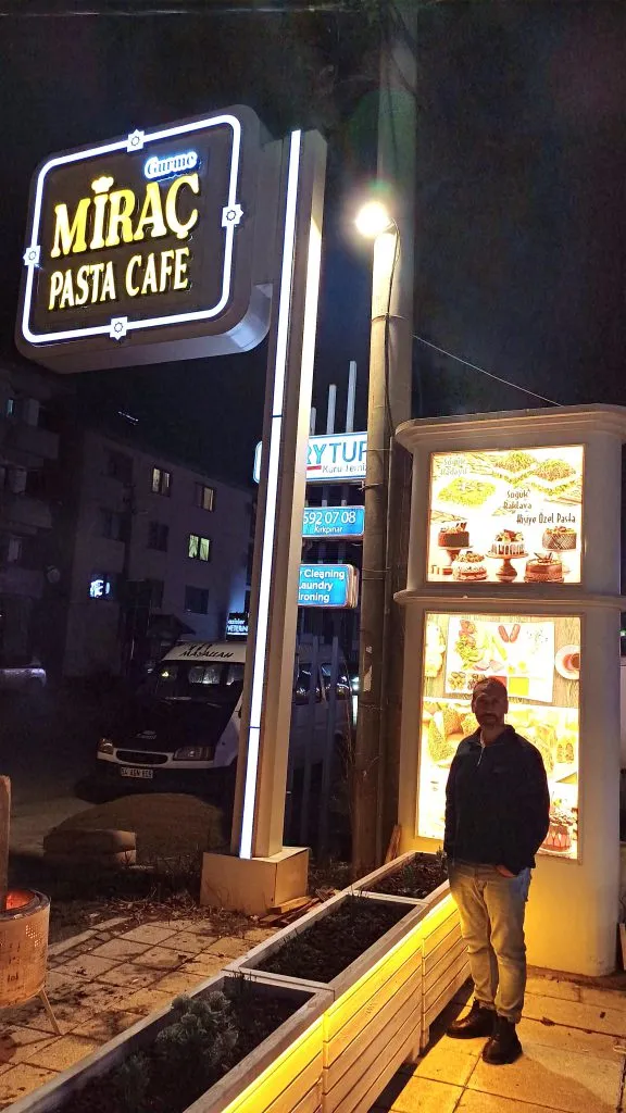 Miraç Bakery & Cafe’nin üçüncü şubesi görkemli bir açılışla kapılarını açıyor