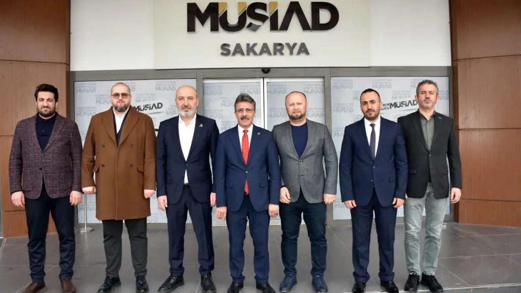 Erenler Belediye Başkanı Şenol Dinç’ten MÜSİAD Sakarya’ya hayırlı olsun ziyareti