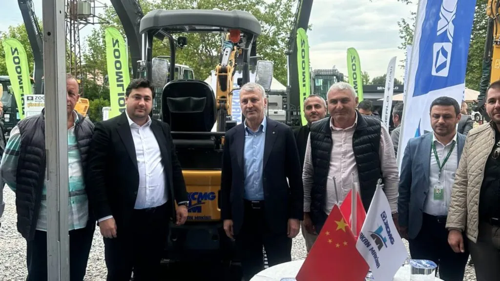 SATSO Başkanı Akgün Altuğ’dan XCMG standına ziyaret; İş-Mak Fest 2025’in ikinci gününde Hakan Makina’ya yoğun ilgi