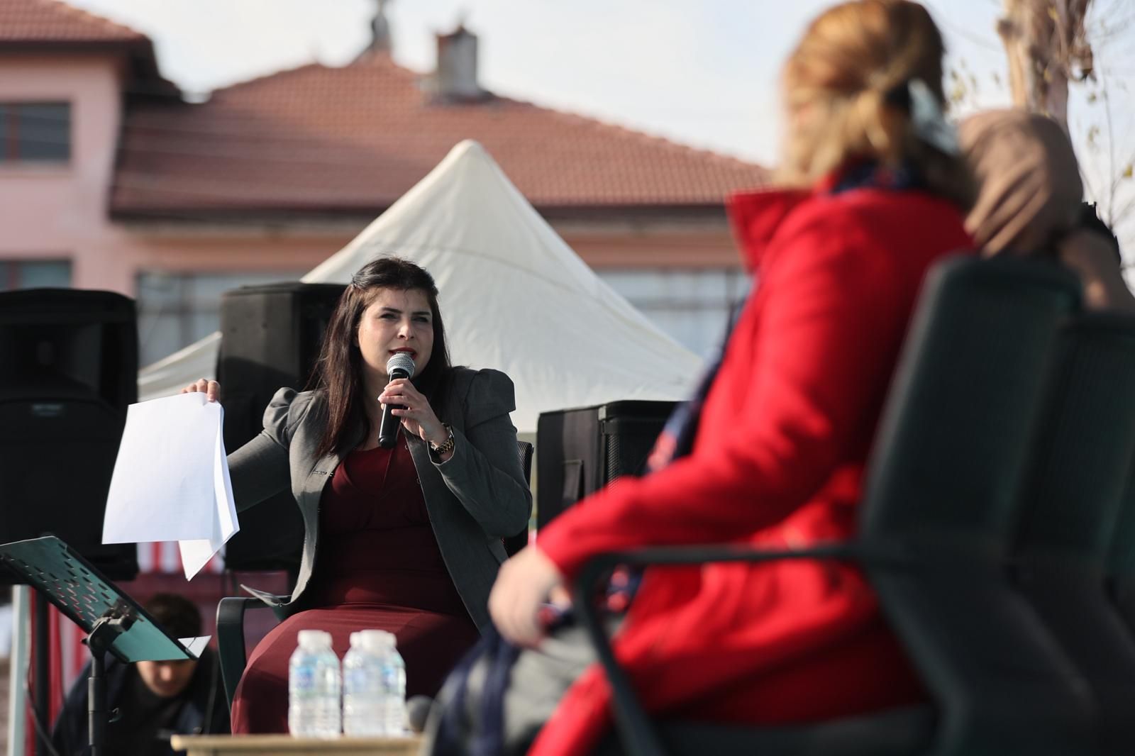 Adapazarı’nda ticarette kadının gücü panellerde konuşuldu