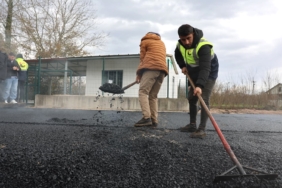 ERENLERDE-ASFALT-CALISMALARI-YENI-YILDA-DA-HIZ-KESMEDI-7