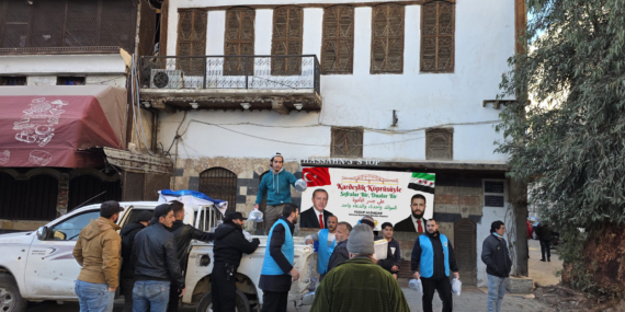 Büyükşehir’in iftar kazanları Şam’da kaynıyor