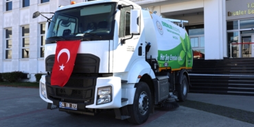 ERENLER-BELEDIYESINE-YENI-YOL-SUPURME-ARACI-4