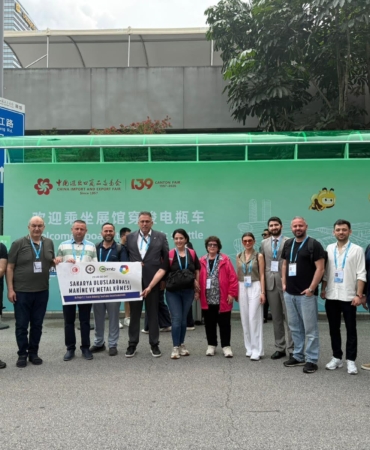 d22afb756e3c4df79fe3a54e0aeb617d585922fefa16483da96cee978c854123