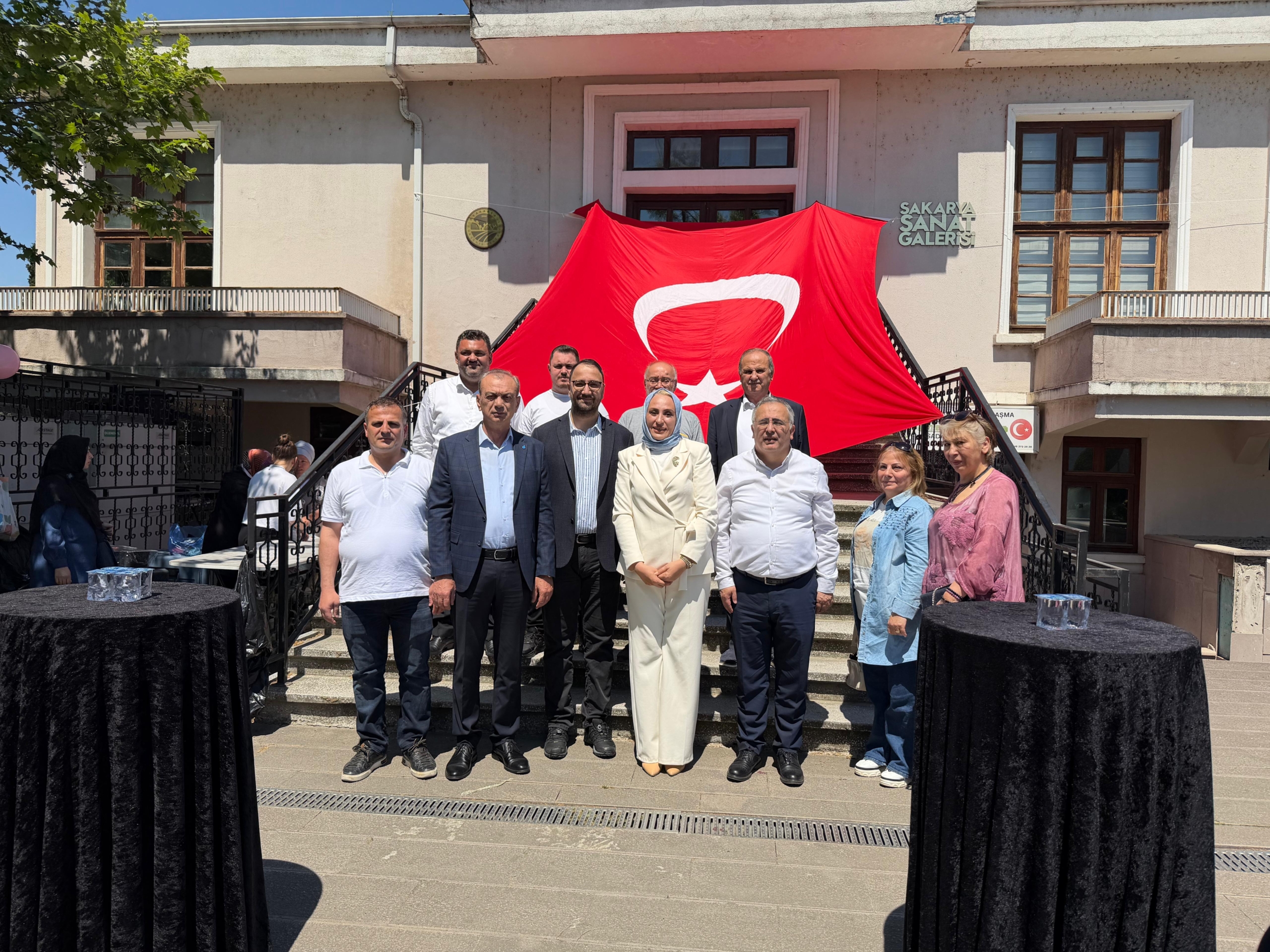 1000912763